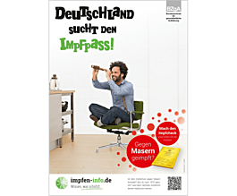 Plakat "Deutschland sucht den Impfpass" - Motiv Suche mit Fernrohr Plakat "Deutschland sucht den Impfpass" - Motiv Suche mit Fernrohr